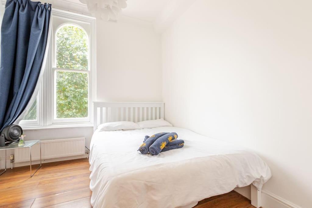 2 Bedroom Flat In St Johns Wood Лондон Экстерьер фото