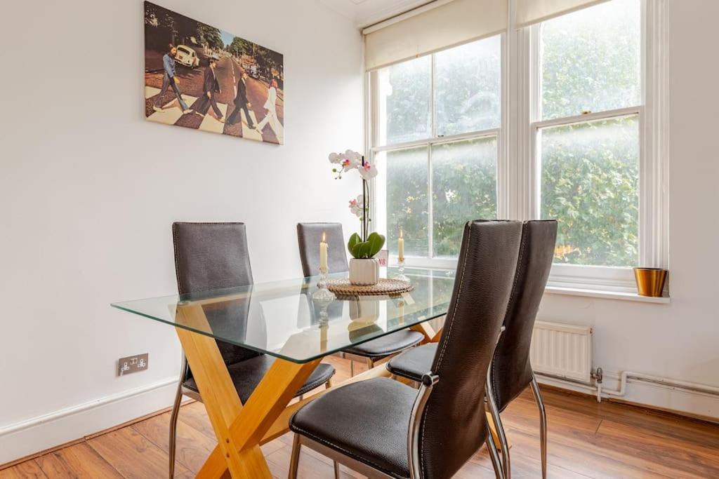 2 Bedroom Flat In St Johns Wood Лондон Экстерьер фото