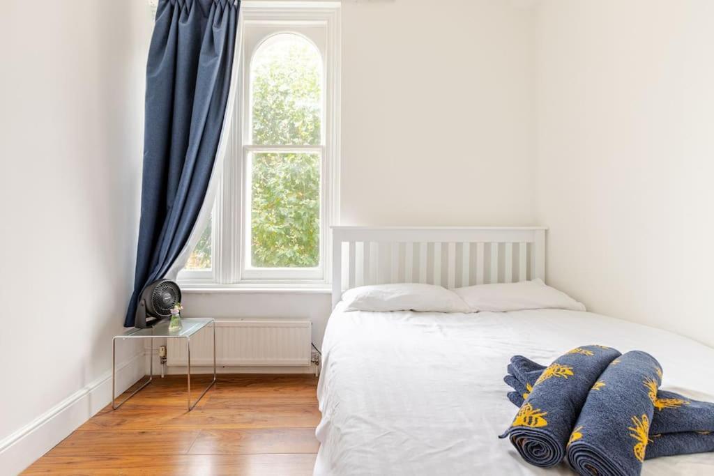 2 Bedroom Flat In St Johns Wood Лондон Экстерьер фото